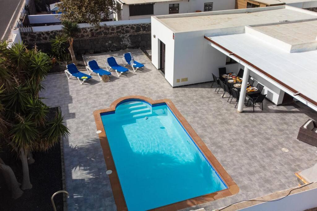 Casa Marlay Spacious, Heated Pool, Bbq & Fast Wi-Fi Only 15 Minutes Walk To Town Playa Blanca  Bagian luar foto