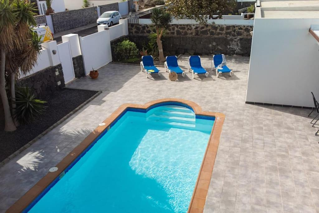 Casa Marlay Spacious, Heated Pool, Bbq & Fast Wi-Fi Only 15 Minutes Walk To Town Playa Blanca  Bagian luar foto